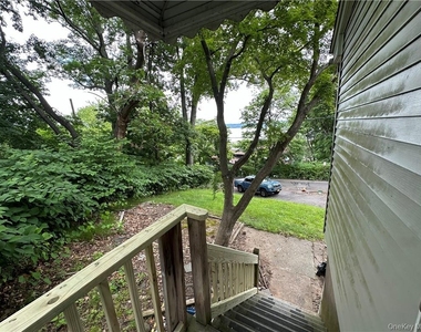 11 Chase Avenue - Photo Thumbnail 8