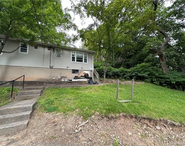 11 Chase Avenue - Photo Thumbnail 6