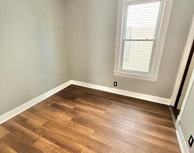 1120 Pleasant Street - Photo Thumbnail 5
