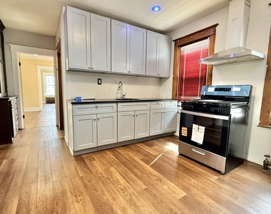1120 Pleasant Street - Photo Thumbnail 11