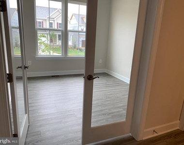 150 Boxelder Drive - Photo Thumbnail 9
