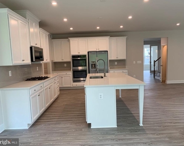 150 Boxelder Drive - Photo Thumbnail 4