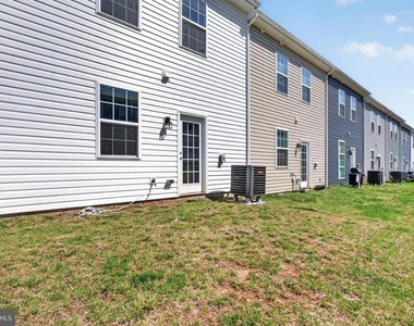 183 Caterpillar Drive - Photo Thumbnail 32