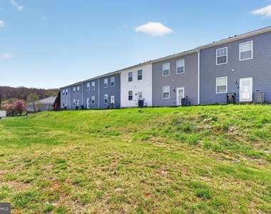 183 Caterpillar Drive - Photo Thumbnail 33