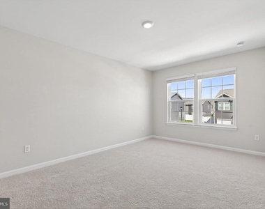 183 Caterpillar Drive - Photo Thumbnail 17