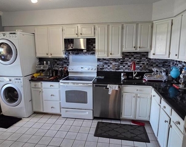 3709 S George Mason Drive - Photo Thumbnail 6