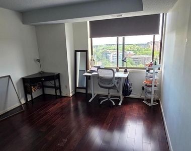 3709 S George Mason Drive - Photo Thumbnail 9