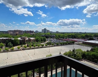 3709 S George Mason Drive - Photo Thumbnail 22