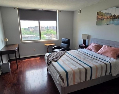 3709 S George Mason Drive - Photo Thumbnail 13