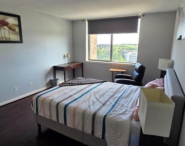 3709 S George Mason Drive - Photo Thumbnail 14