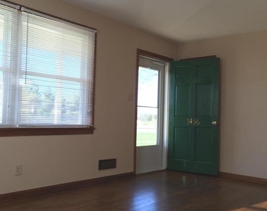 3456 Fall Hill Avenue - Photo Thumbnail 7