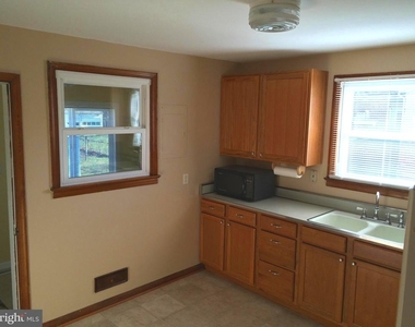 3456 Fall Hill Avenue - Photo Thumbnail 4