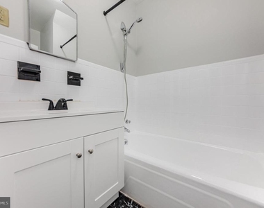 503 Caroline Street - Photo Thumbnail 9