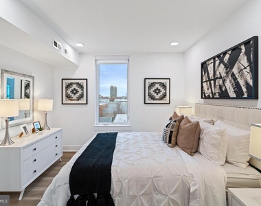 701 N Henry Street - Photo Thumbnail 23
