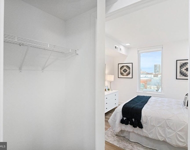 701 N Henry Street - Photo Thumbnail 21