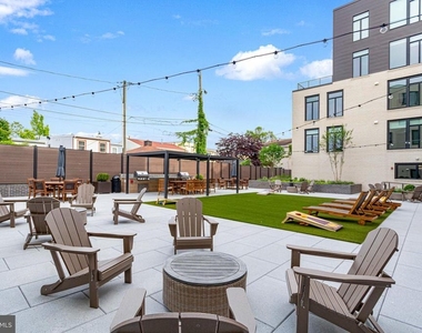 701 N Henry Street - Photo Thumbnail 29