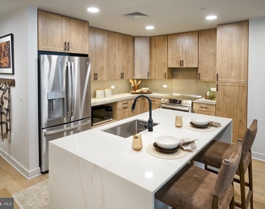 2700 Main Line Boulevard - Photo Thumbnail 2