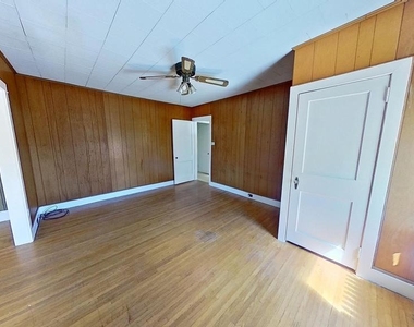 1301 N Duke Street - Photo Thumbnail 2