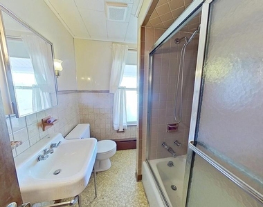 1301 N Duke Street - Photo Thumbnail 5