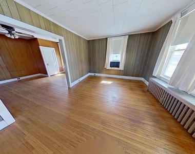 1301 N Duke Street - Photo Thumbnail 3