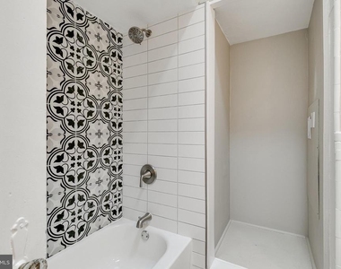 1117 Rosalie Street - Photo Thumbnail 11