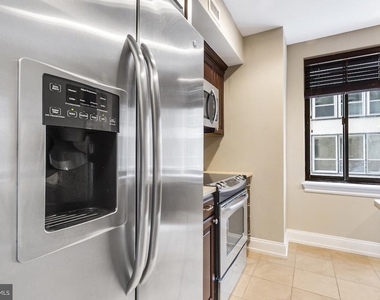 222 W Rittenhouse Square - Photo Thumbnail 21