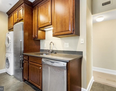 222 W Rittenhouse Square - Photo Thumbnail 25
