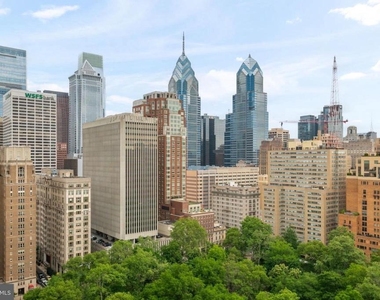222 W Rittenhouse Square - Photo Thumbnail 15