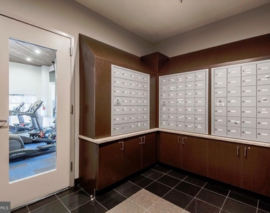 2100 Walnut Street - Photo Thumbnail 9