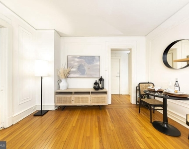 2100 Walnut Street - Photo Thumbnail 2