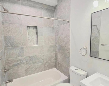 5233 Chancellor Street - Photo Thumbnail 8