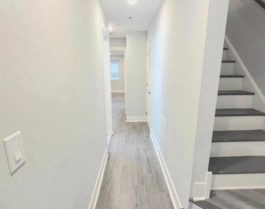 5233 Chancellor Street - Photo Thumbnail 16