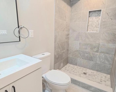 5233 Chancellor Street - Photo Thumbnail 13