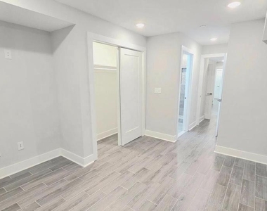 5233 Chancellor Street - Photo Thumbnail 14