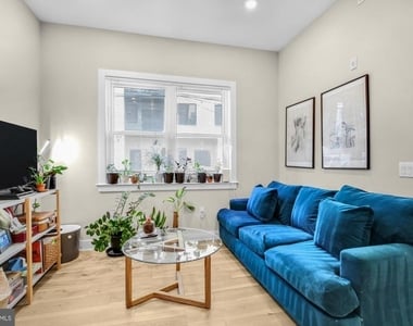 2621 W Jefferson Street - Photo Thumbnail 1