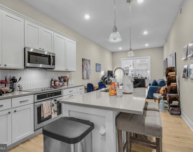 2621 W Jefferson Street - Photo Thumbnail 3