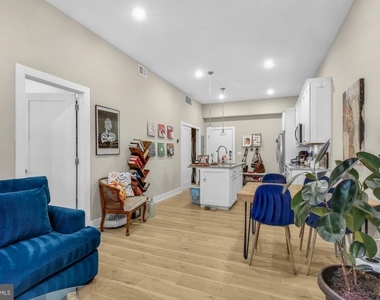 2621 W Jefferson Street - Photo Thumbnail 8