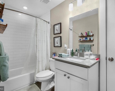 2621 W Jefferson Street - Photo Thumbnail 10