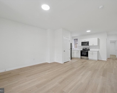 5431 Walnut Street - Photo Thumbnail 2