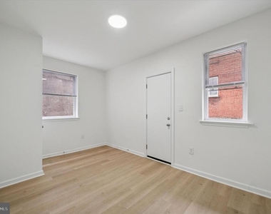 5431 Walnut Street - Photo Thumbnail 3