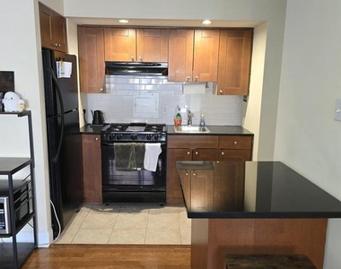 2101-17 Chestnut Street - Photo Thumbnail 3