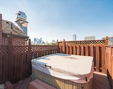 624 S 6th Street - Photo Thumbnail 21