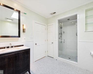 624 S 6th Street - Photo Thumbnail 17