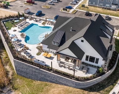 2340 Hadley Blvd - Photo Thumbnail 2