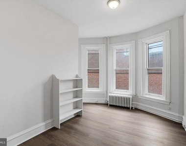 112 N 11th Street - Photo Thumbnail 5