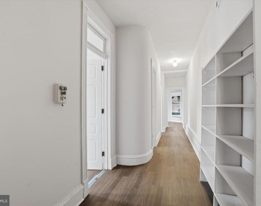112 N 11th Street - Photo Thumbnail 1