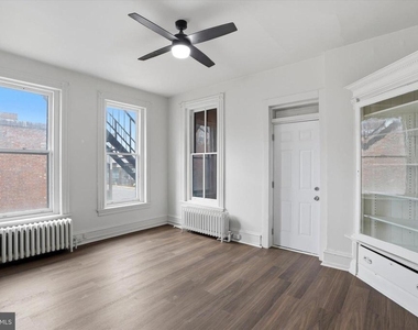 112 N 11th Street - Photo Thumbnail 9
