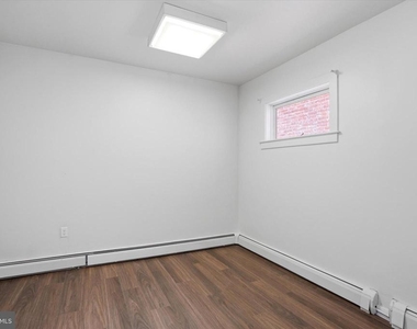 112 N 11th Street - Photo Thumbnail 7