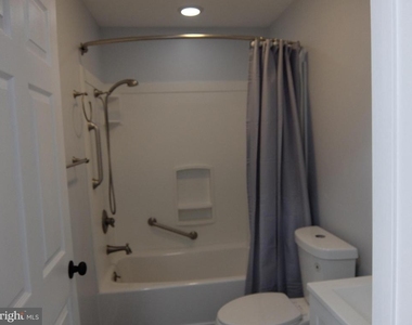 7 Powell Court - Photo Thumbnail 8