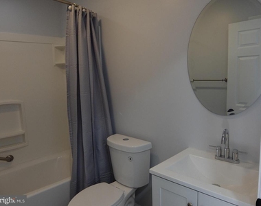 7 Powell Court - Photo Thumbnail 9